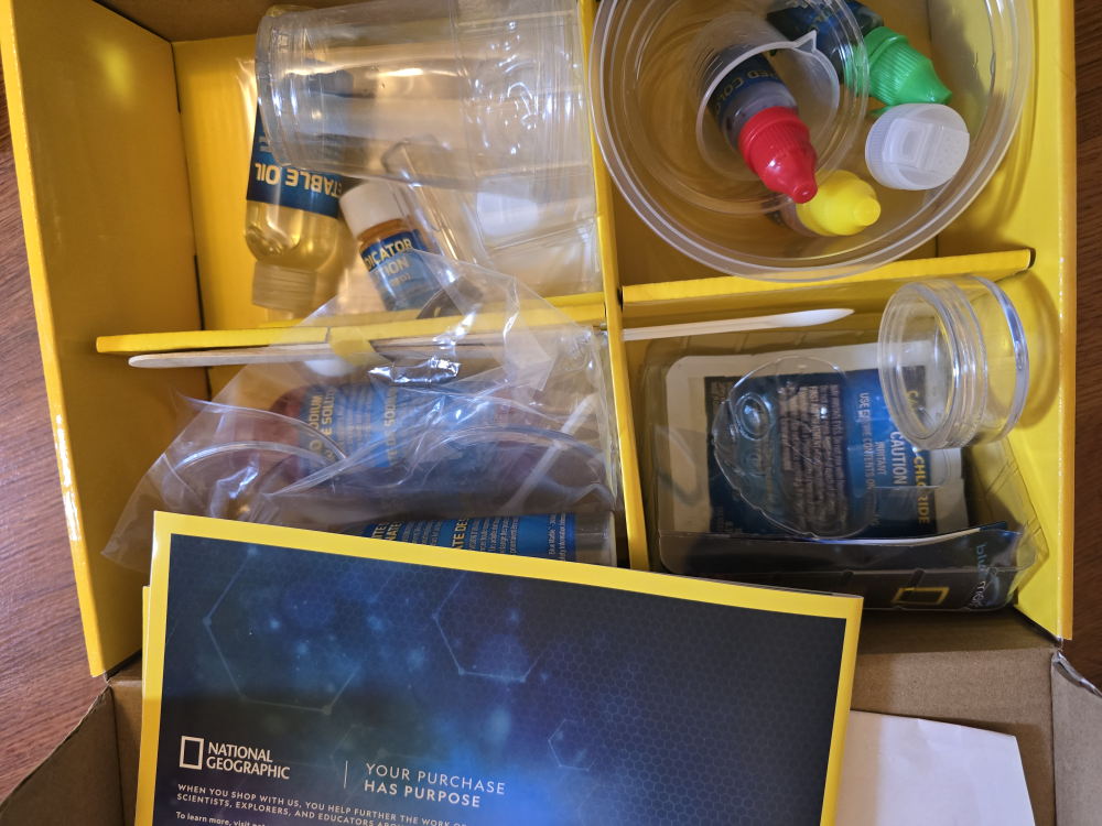 National Geographic Super Gross Chemistry Set - photo 2