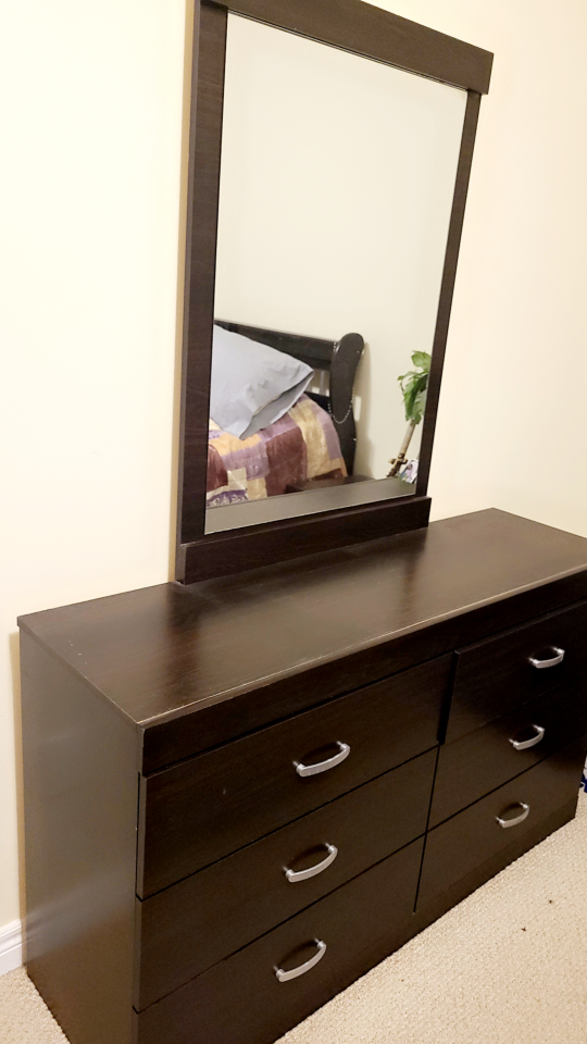 8 peaces Bedroom Set - Dresser, Mirror, Nightstand, Bedframe - photo 3