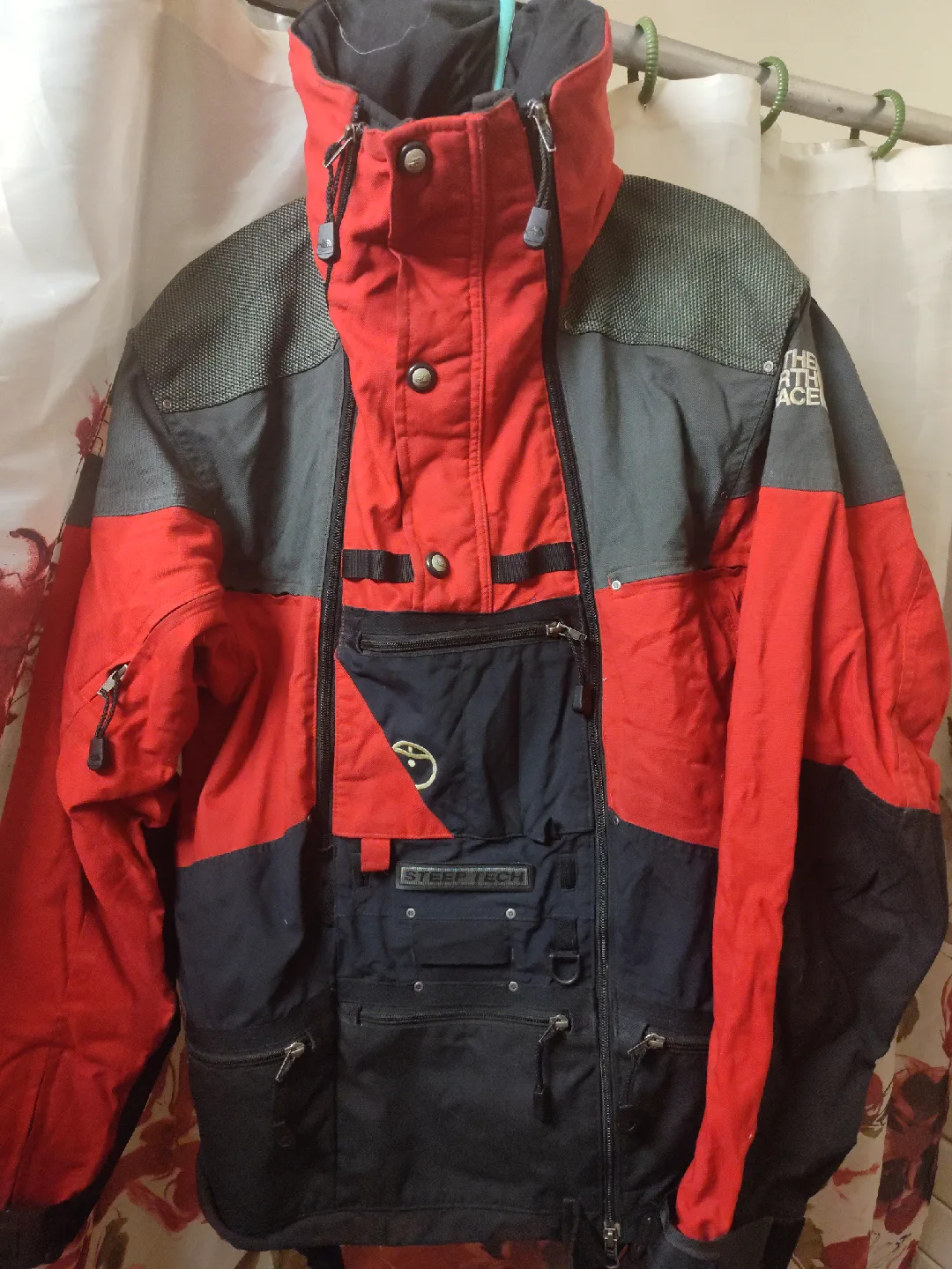 The North Face Steep Tech Jacket (SIZE MEDIUM) image indicator(3)