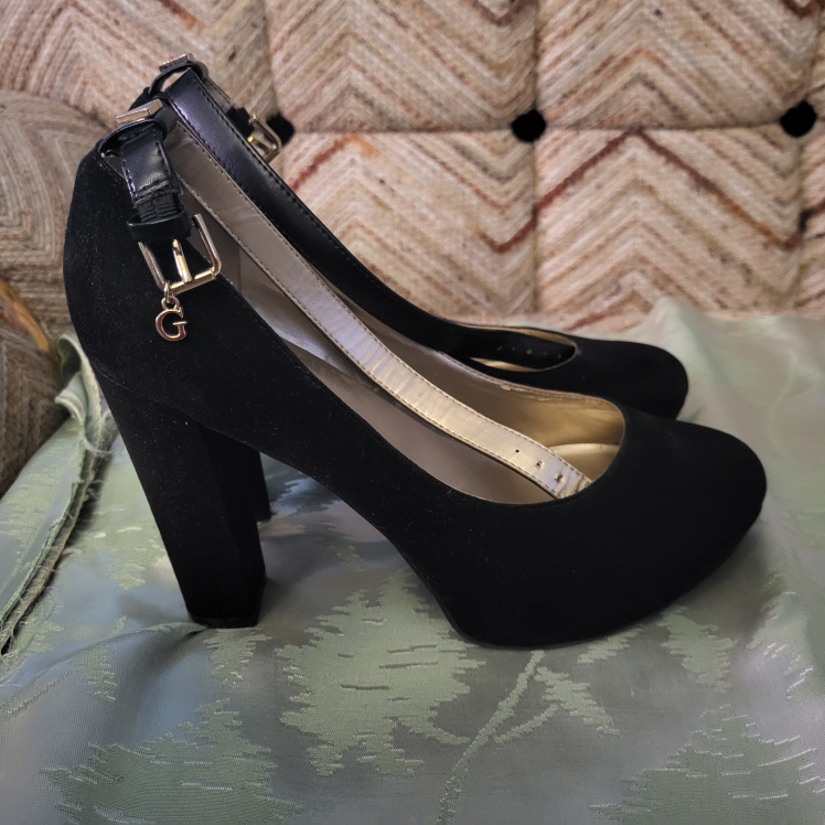 Guess Black Heels - photo 2