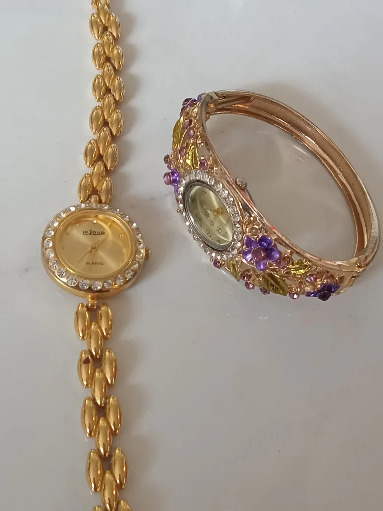 Le Jour Quartz Gold-Tone Watch Set image indicator(4)