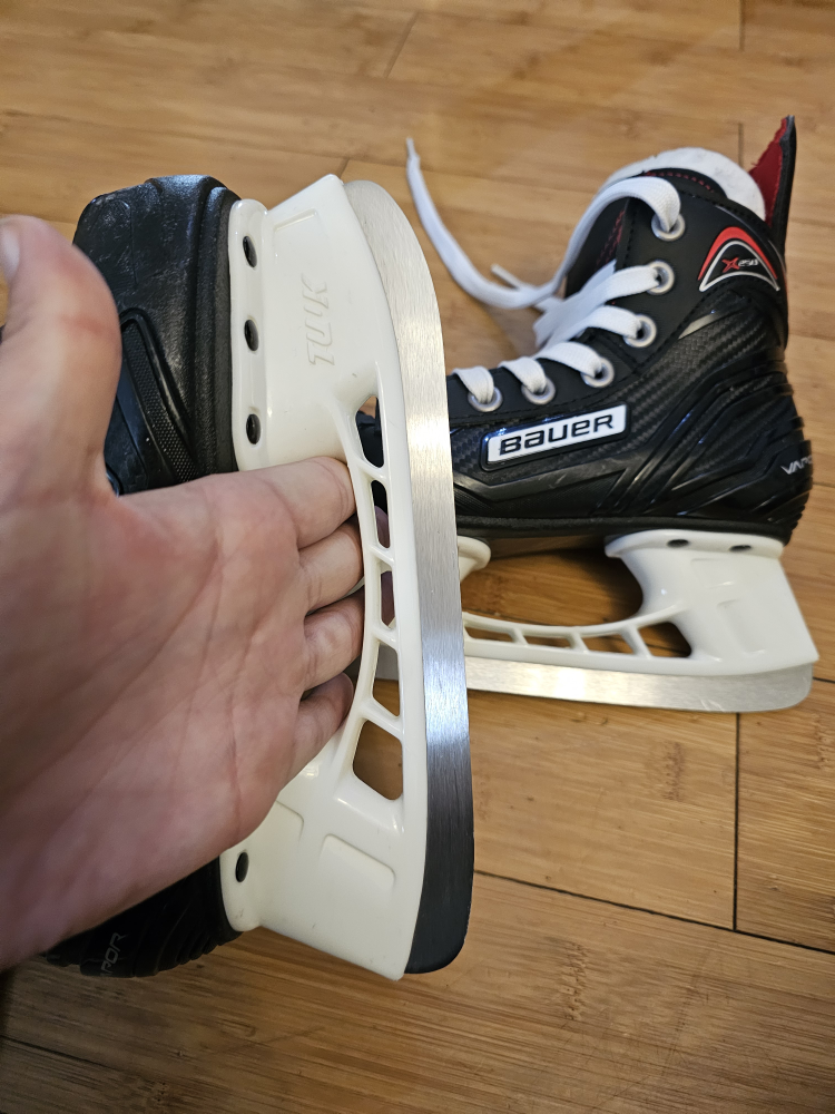 Bauer Vapor X250 Youth Ice Skates - Size Y11 - photo 2