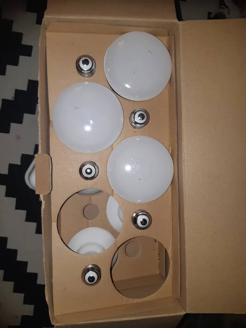Mastery Mart LED Light Bulbs - 8 bulbs thumbnail