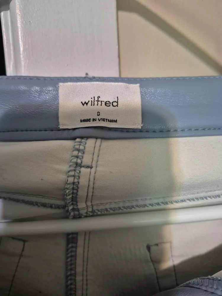 Wilfred Vegan Leather Pants - Size 0 image indicator(2)