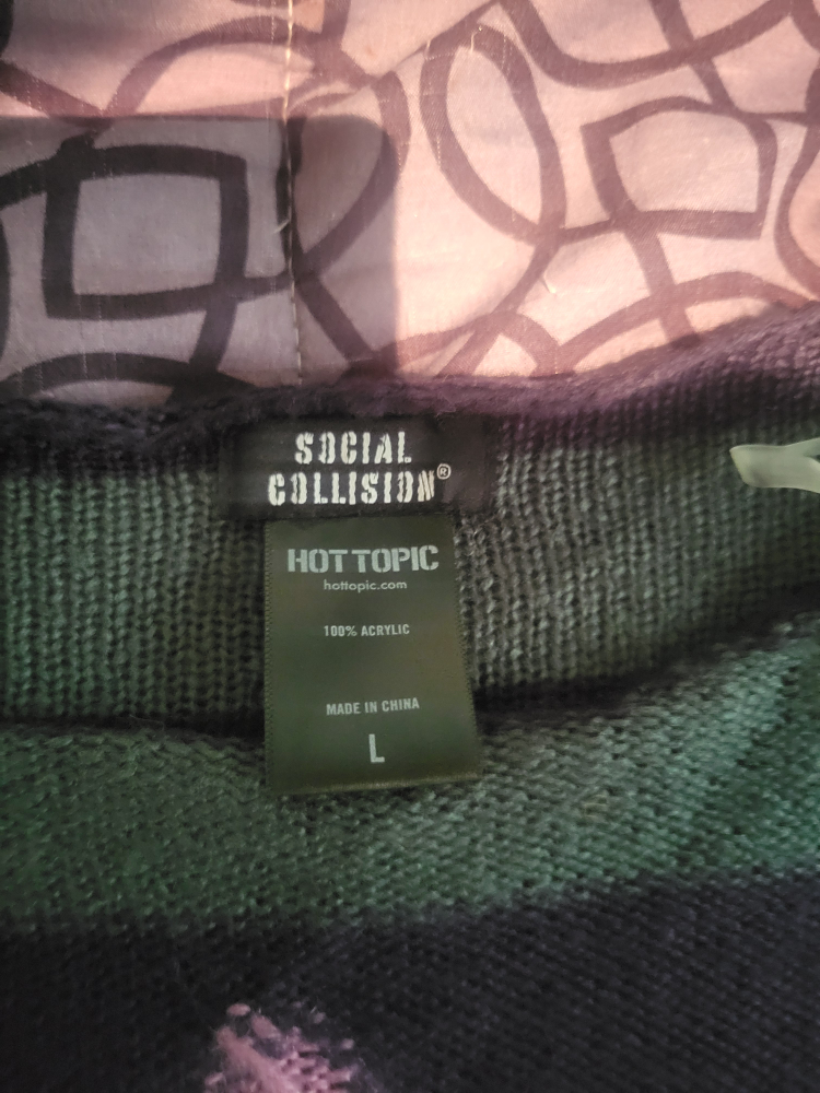 Social Collision Hot Topic Sweater - - photo 3