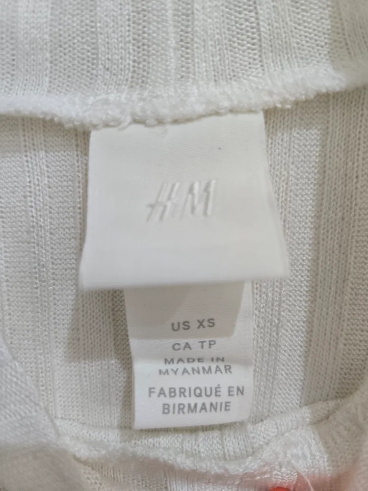 H&M White Ribbed Mock Neck Top - XS image indicator(2)