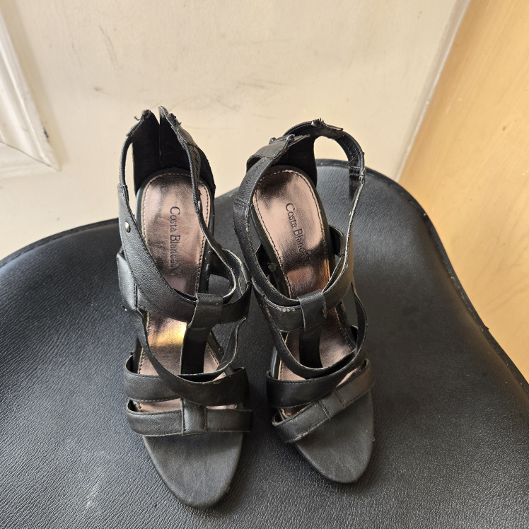 Costa Blanca Black Heels - Size 8