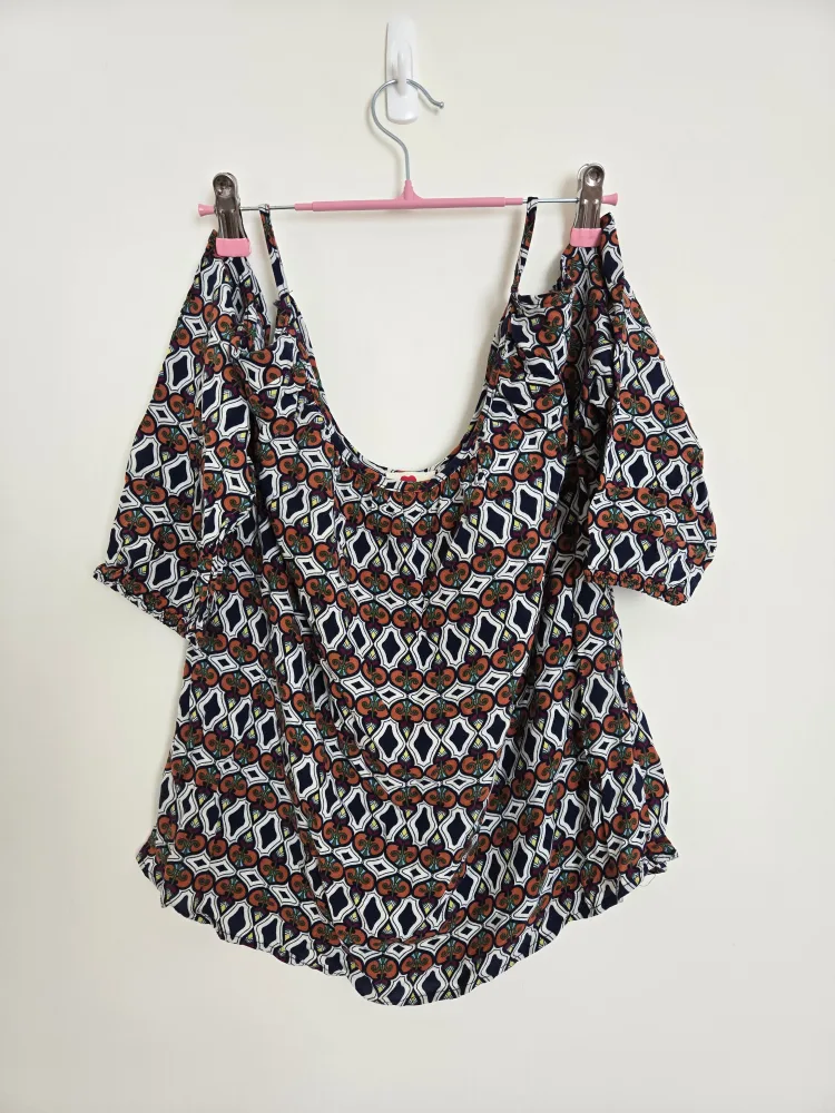 One Clothing Blouse - Size M thumbnail