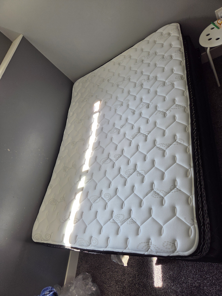 Sealy Mattress - Full/Double - photo 2