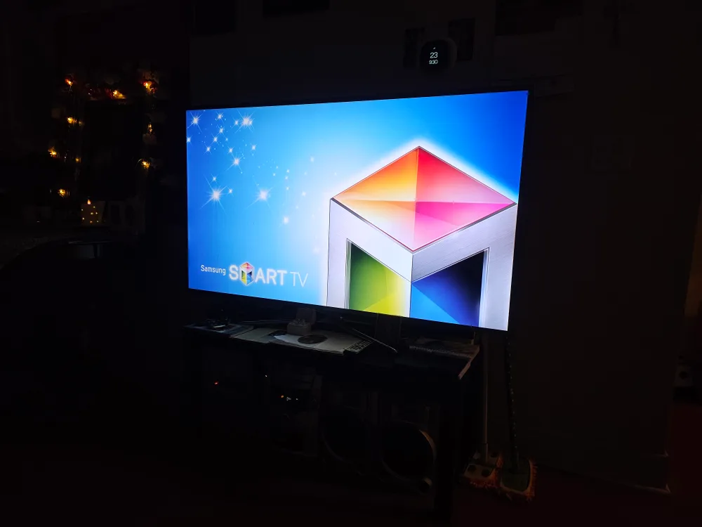 Samsung 60" LED Smart TV Series 7050 image indicator(3)