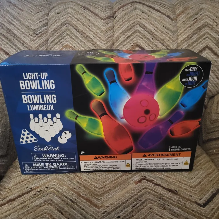 EastPoint Light-Up Bowling Set - New in Box! thumbnail