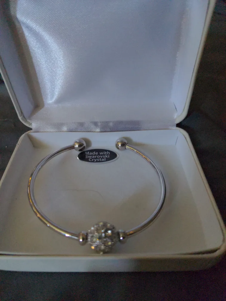 Swarovski Crystal Jewellery Set thumbnail