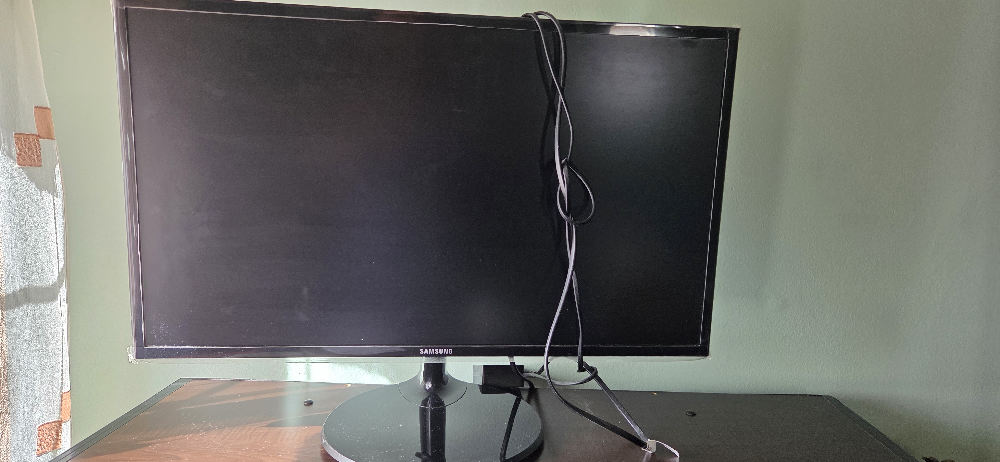 Samsung S24D390HL 24" LED Monitor