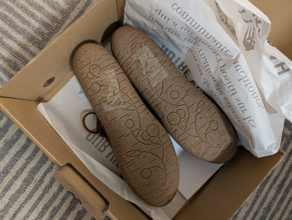 Manitobah Mukluks Brown Moccasins, US size 8 - photo 2