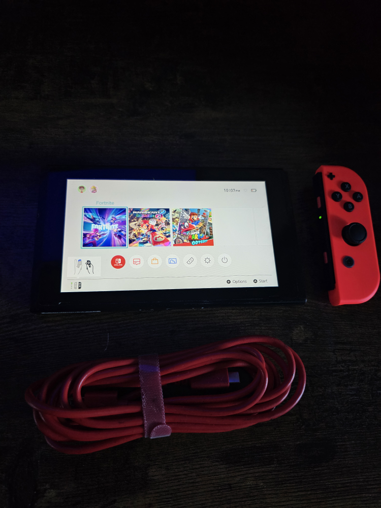 Nintendo Switch (Read Details) - photo 2