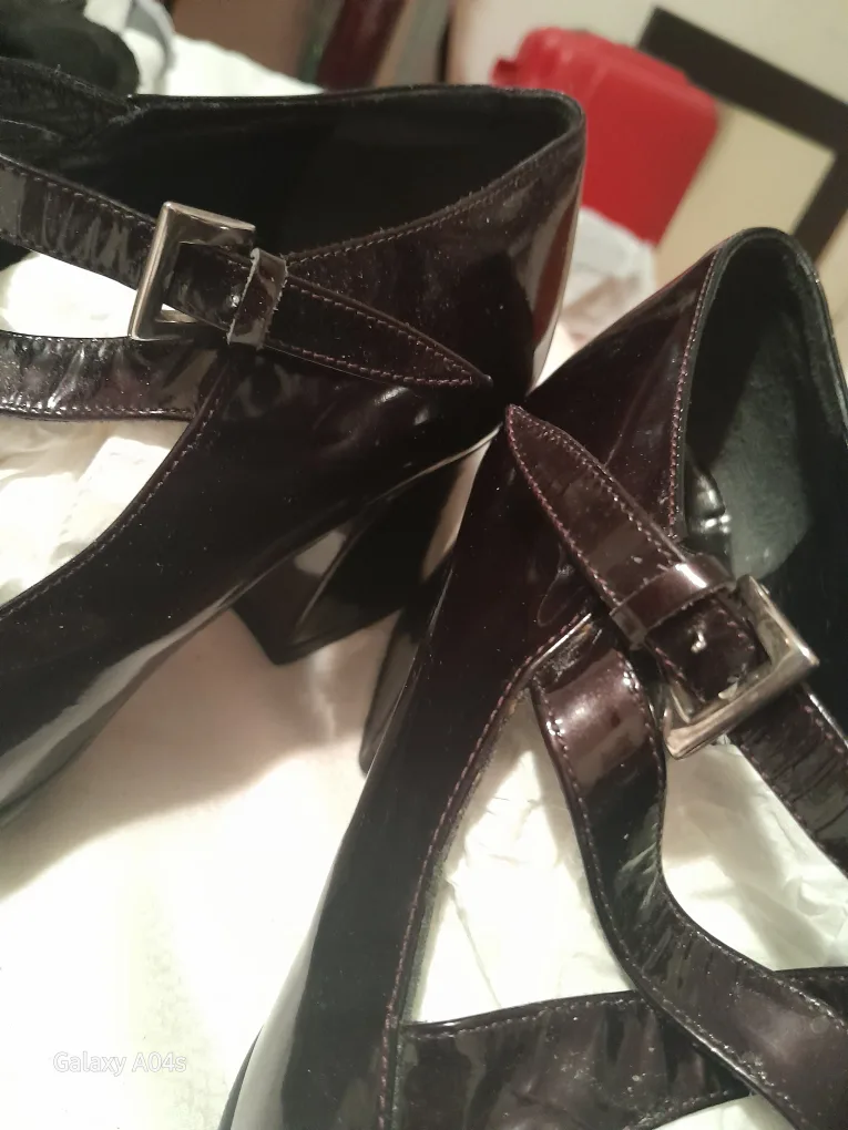 V/S Made in Italy Black Patent Leather Shoes - Size 8.5 thumbnail