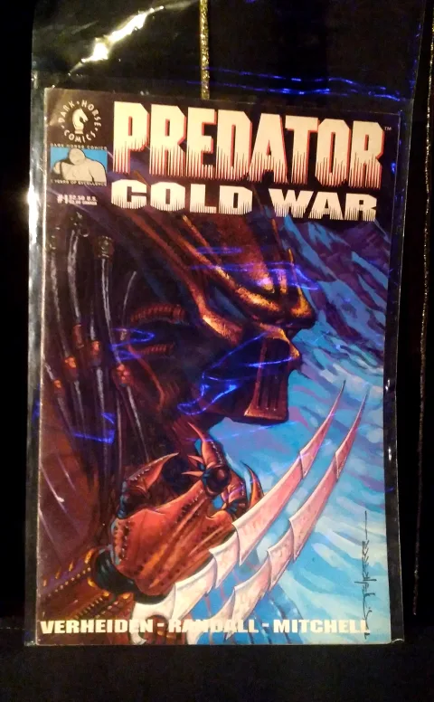 DARK HORSE COMICS - PREDATOR COLD WAR #1 - 1991 thumbnail