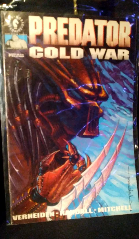 DARK HORSE COMICS - PREDATOR COLD WAR #1 - 1991 image indicator(4)