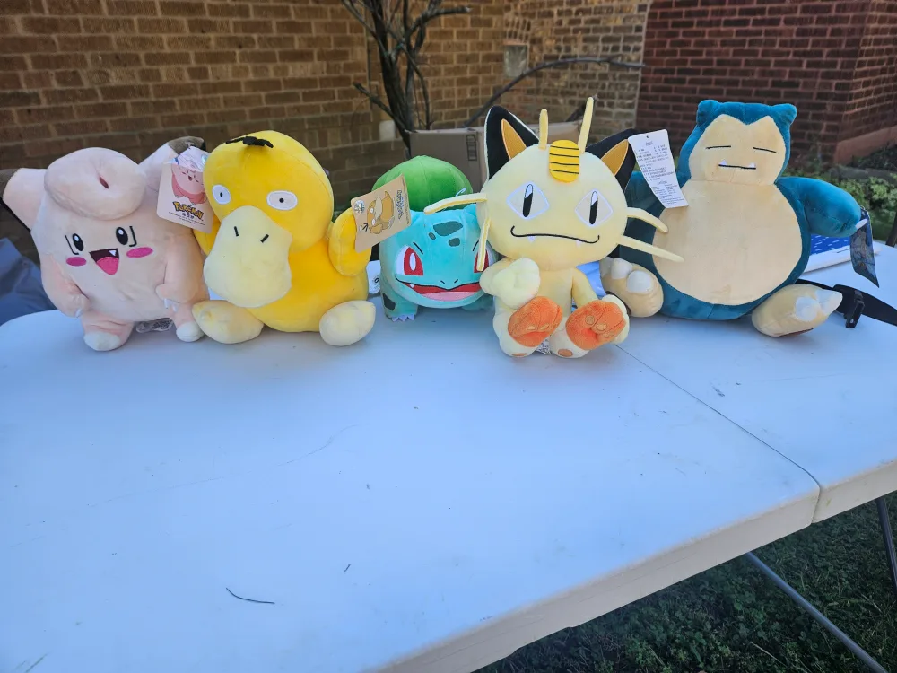 Pokémon Plush: Meowth, Snorlax, Clefairy, Bulbasaur, Psyduck