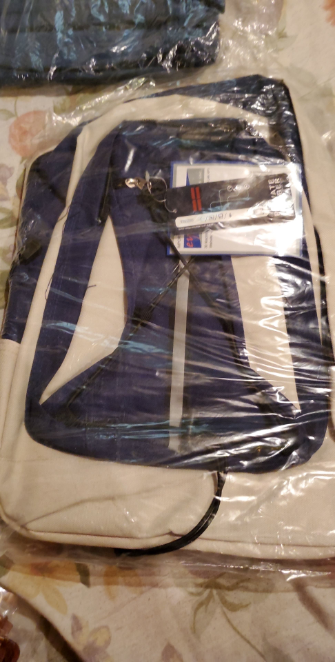 Brand New Backpack 🎒 - photo 2