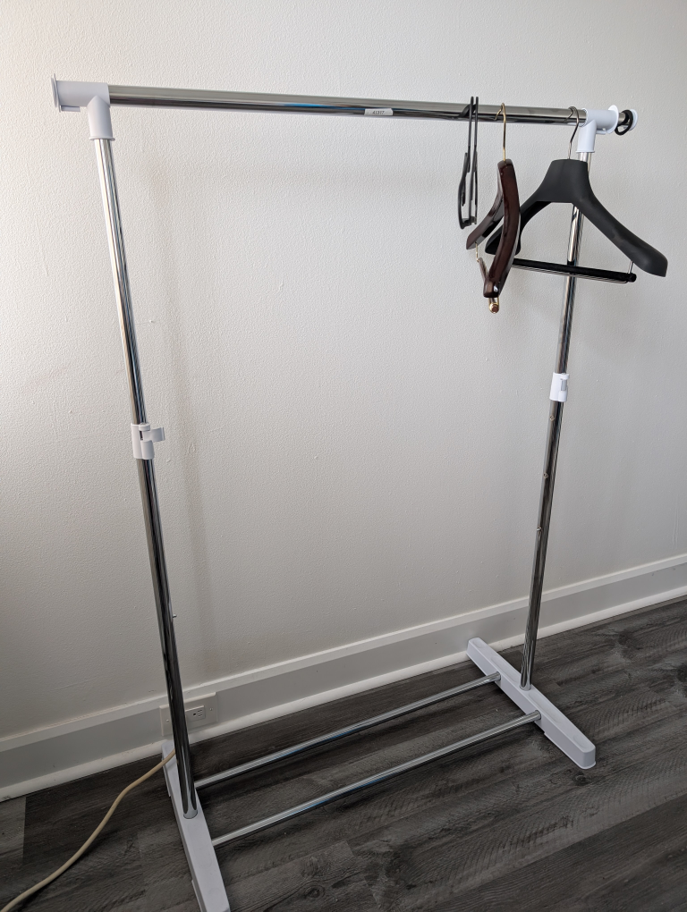 Adjustable Clothes/Garment Rack - photo 2