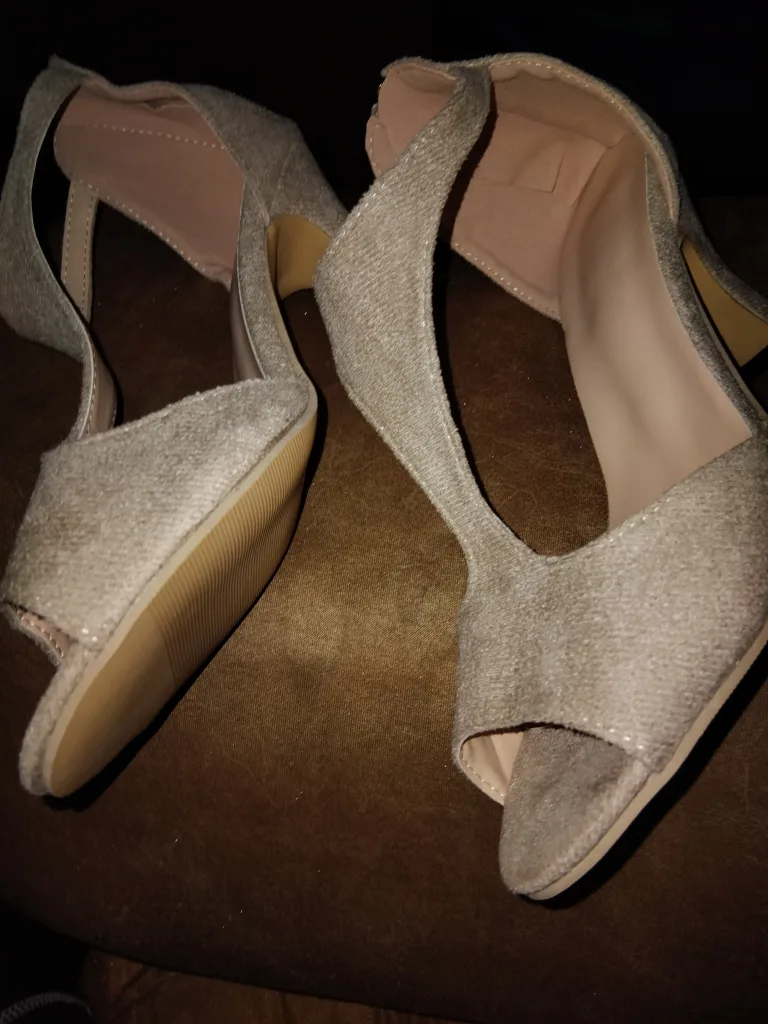 Beige Heels - Size 37 thumbnail