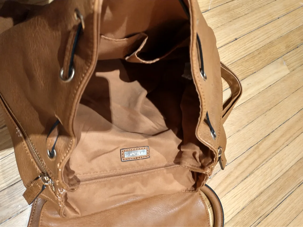 Large light brown faux leather backpack bag image indicator(3)