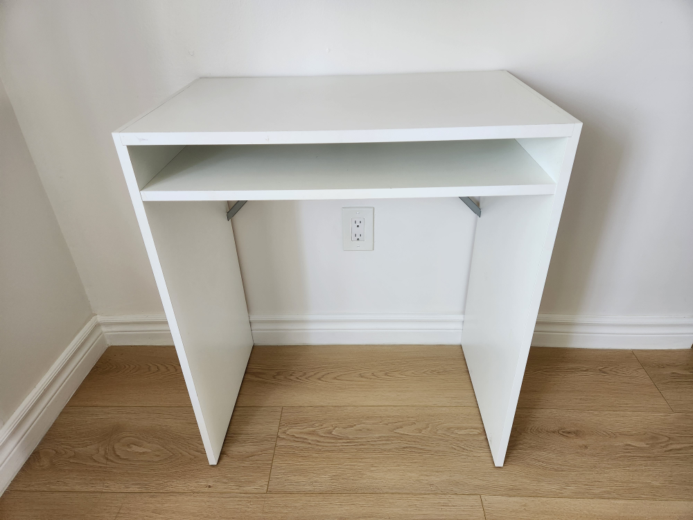 White Desk and Chair Set - photo 3