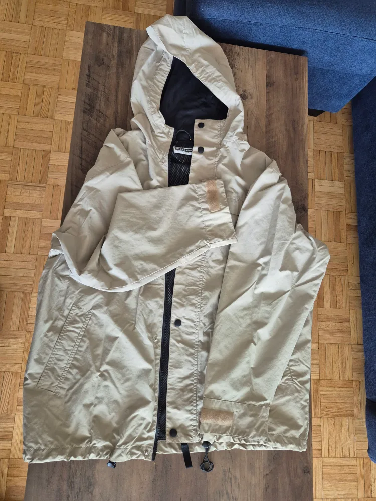 Giordano Quality Apparel Beige Jacket thumbnail