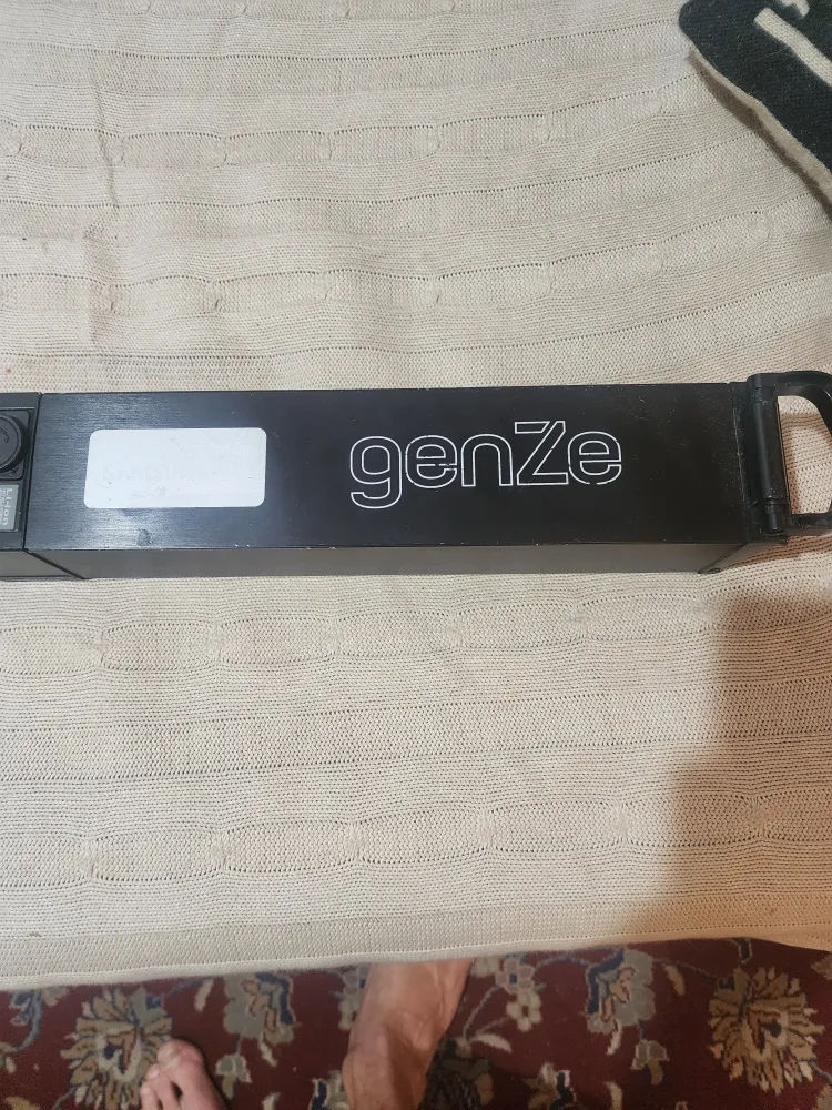 genZe E-bike Li-ion Battery SM-3687B thumbnail