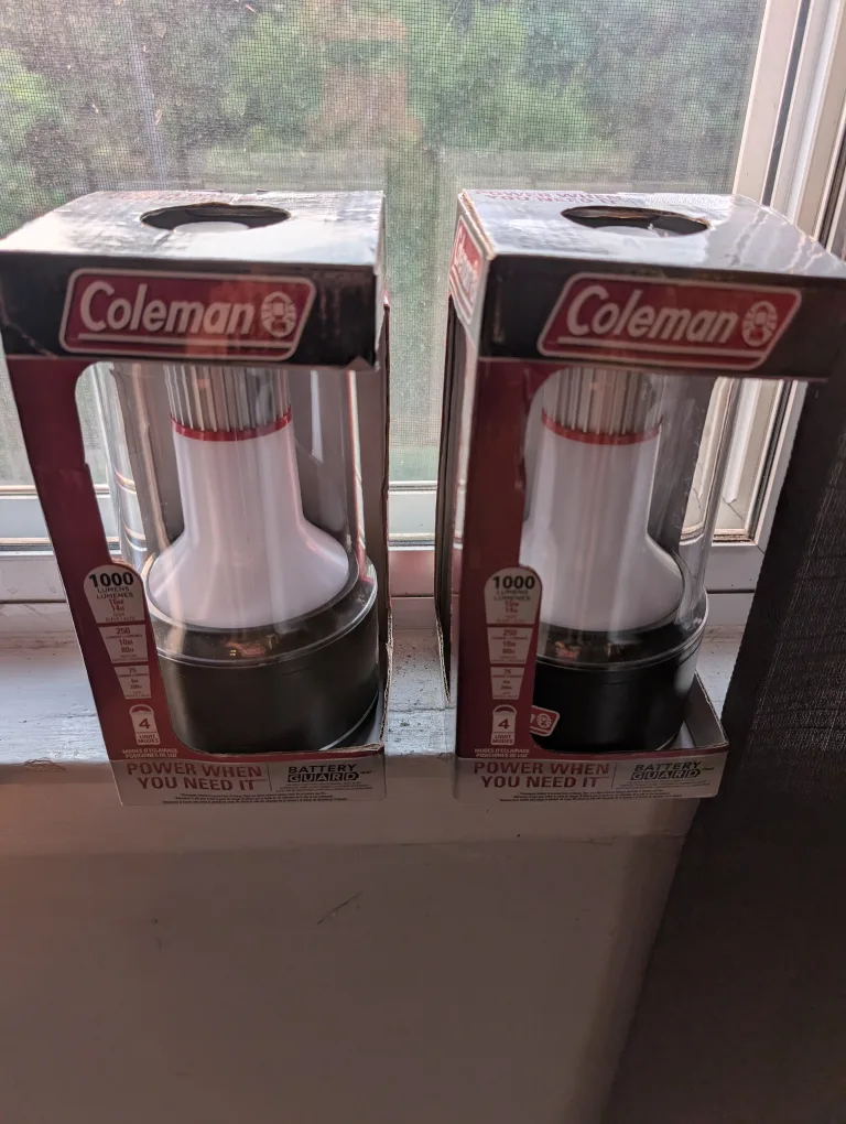 New Coleman 1000L LED Lantern thumbnail