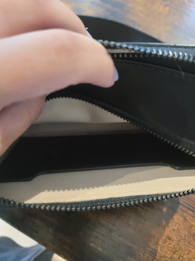 Luca Ferri Black Crossbody Bag image indicator(4)