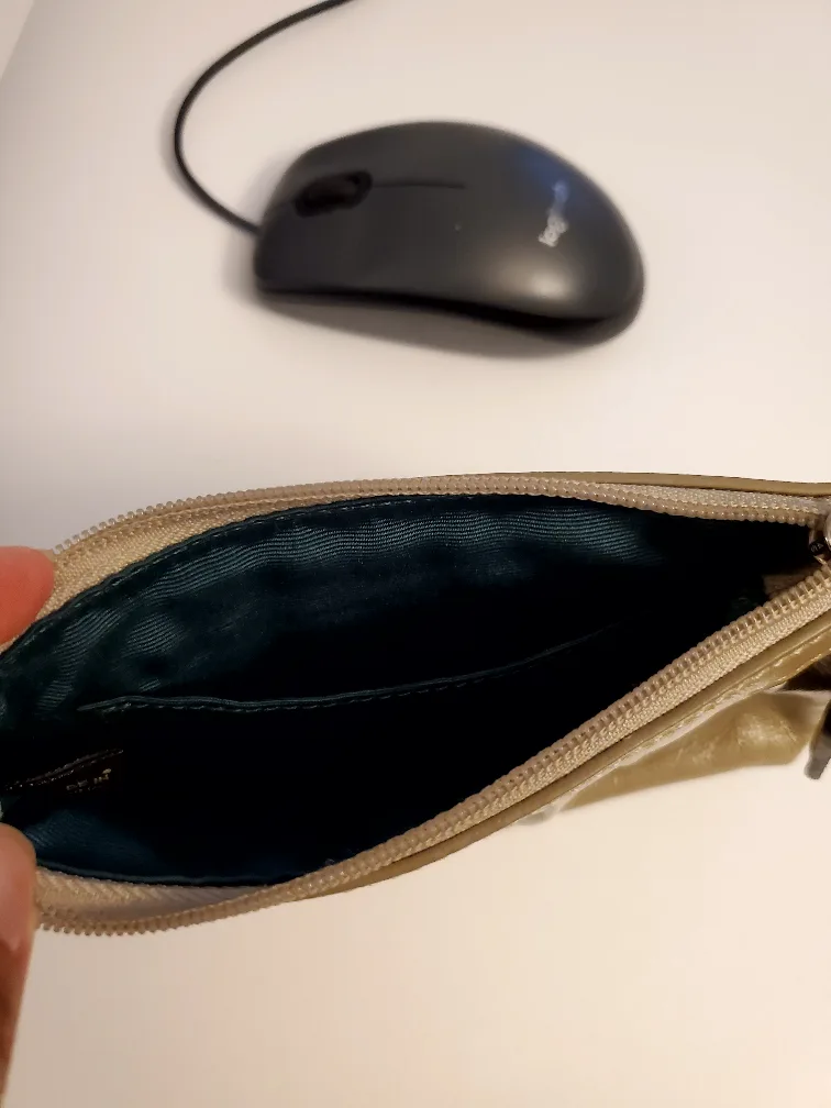 Coach Wristlet image indicator(3)