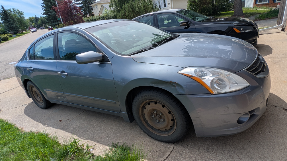 2010 Nissan Altima - photo 2