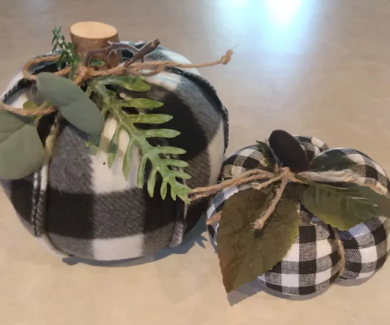 Sets of 3 handmade sweater Decorative Plush Pumpkins image indicator(3)