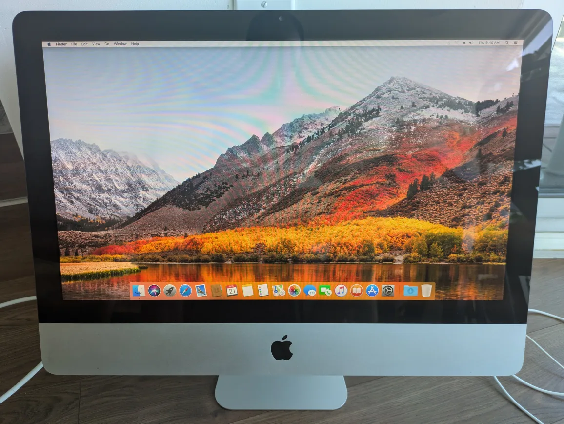 Apple iMac 21.5" late 2009 thumbnail