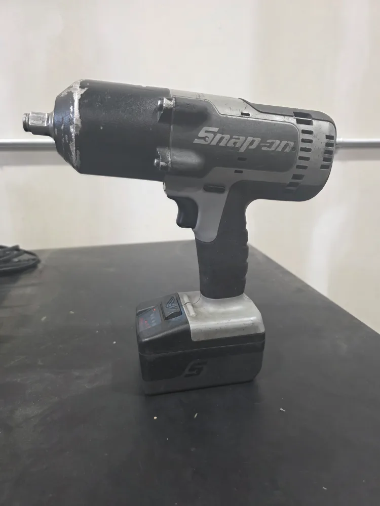 Snap-on 18V 1/2" Impact Wrench thumbnail