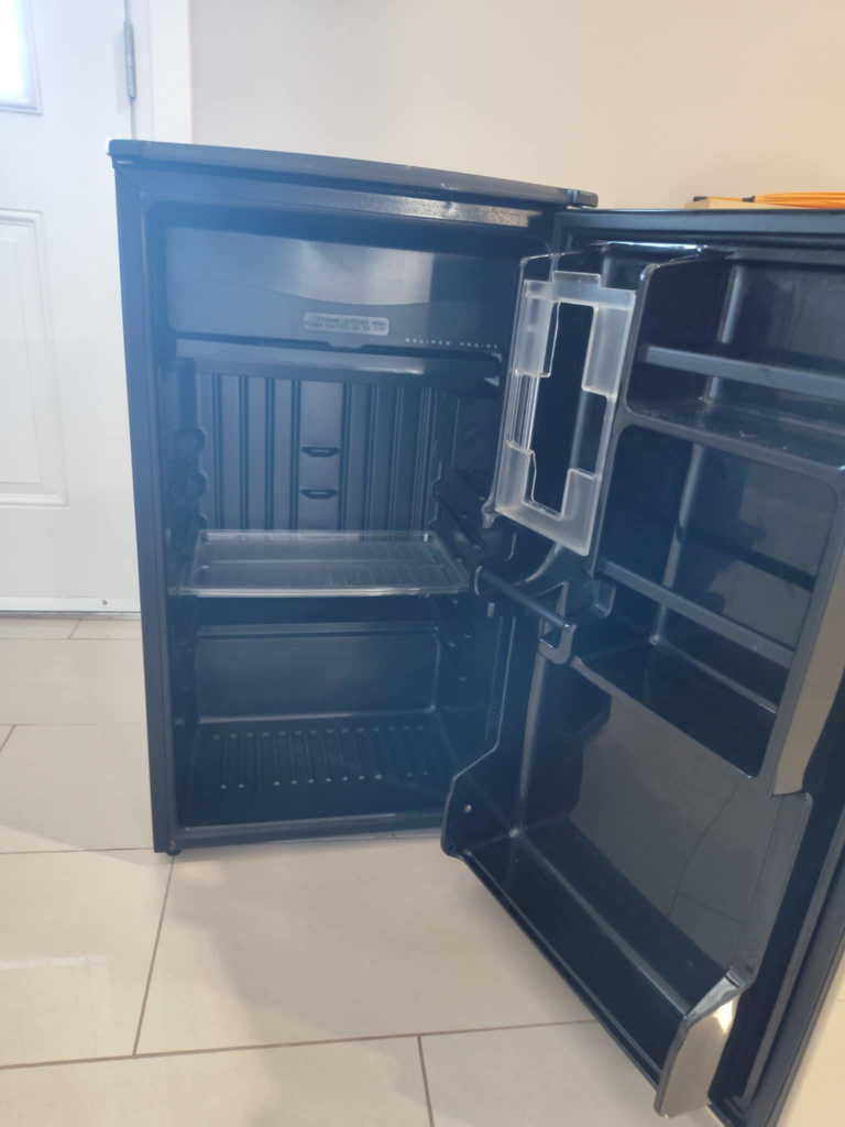 Mini Fridge - photo 2