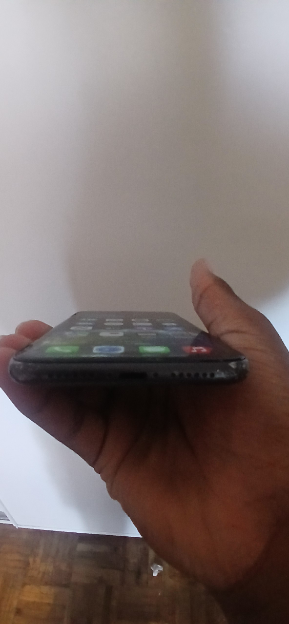 iPhone 11 - Black - photo 4