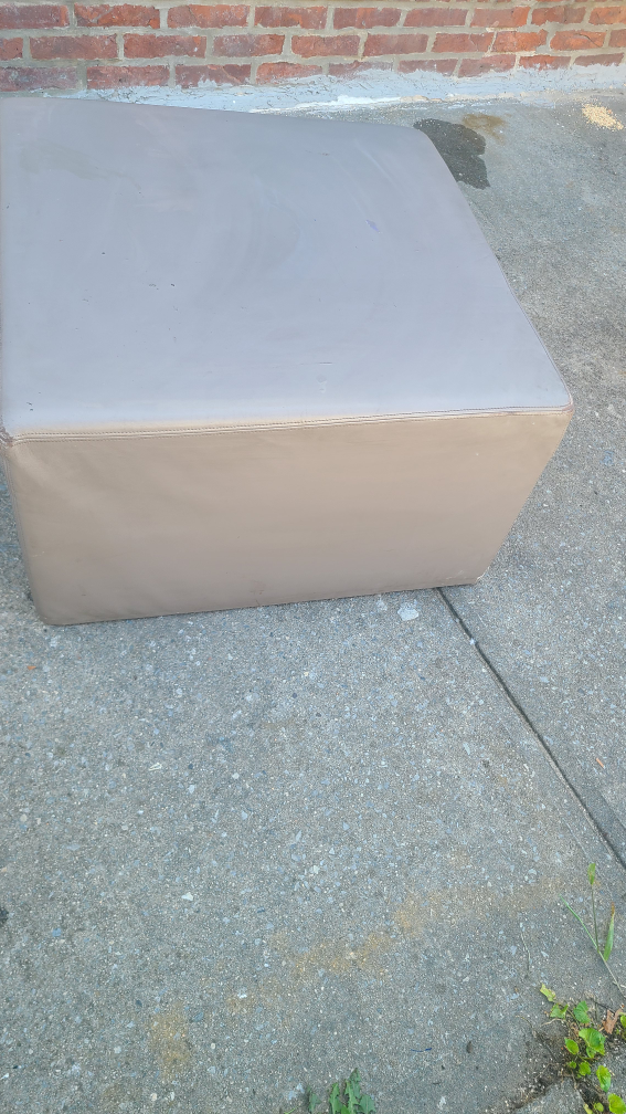 leather  ottoman