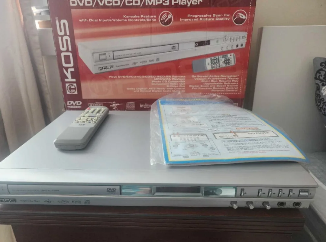 Koss Karaoke/DVD/VCD/CD/MP3 Player thumbnail