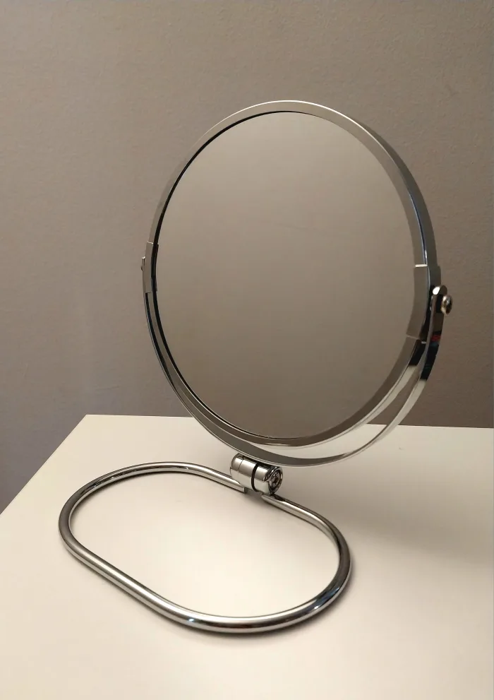 Freestanding Vanity Mirror image indicator(2)