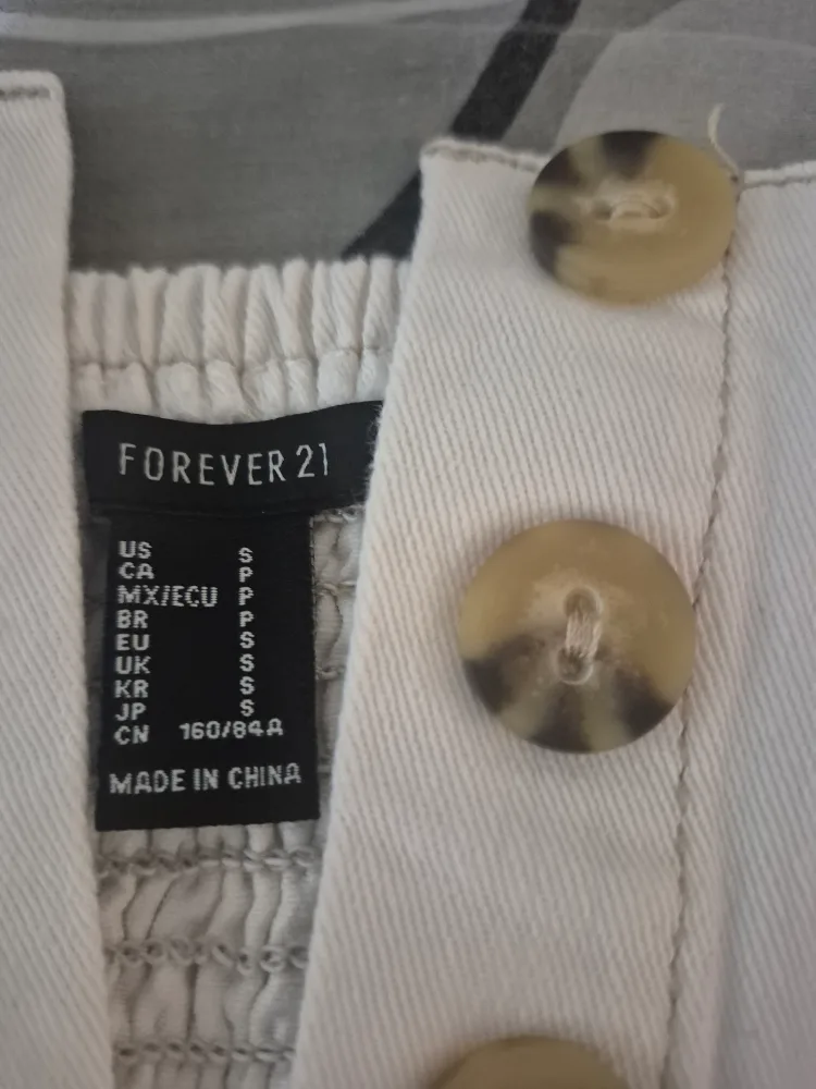 Forever 21 White Two-Piece Set - Size S image indicator(2)