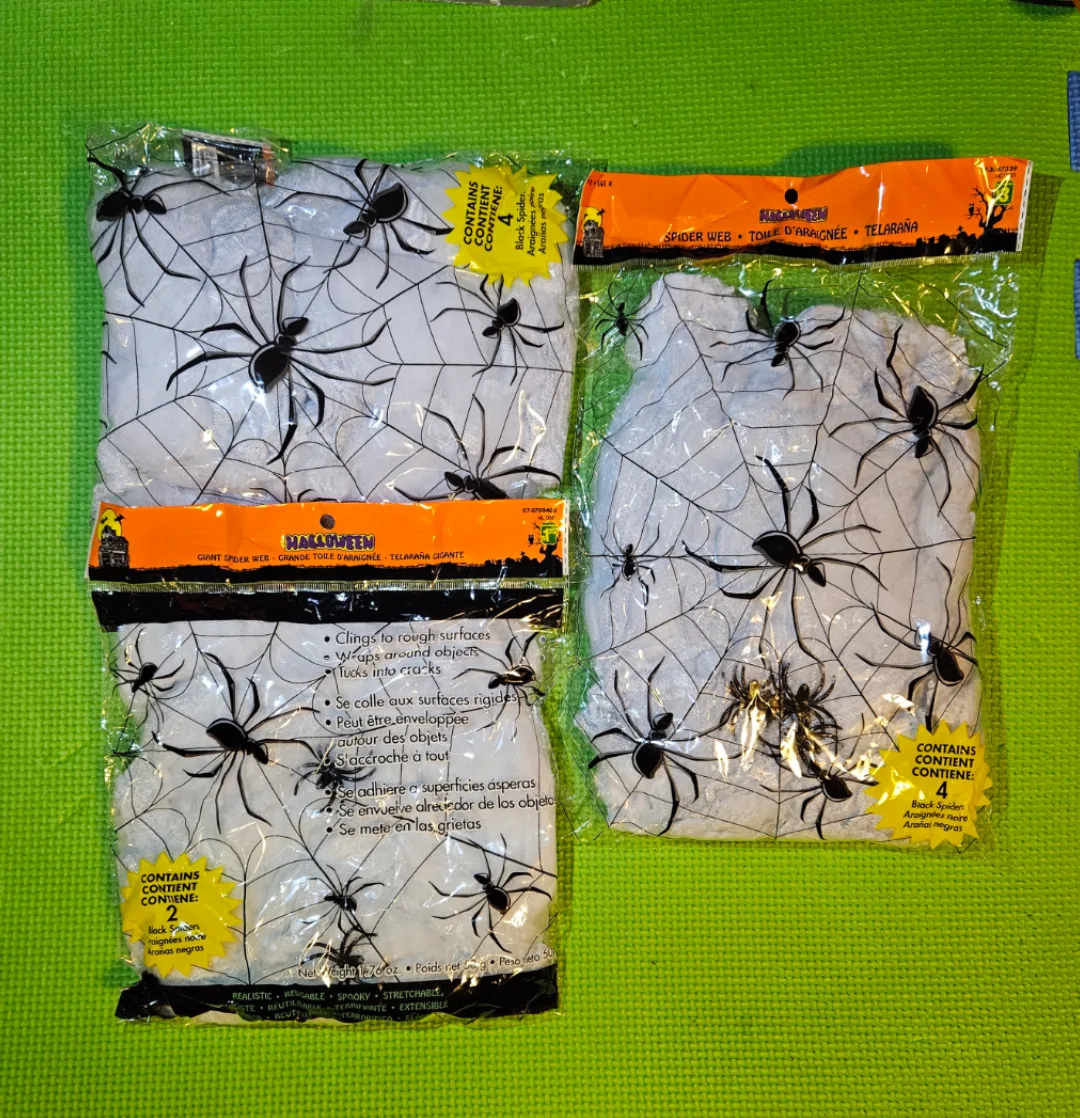New Halloween Spider Web with Spiders thumbnail