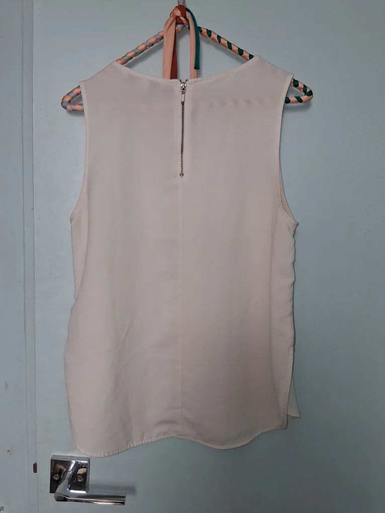 Forever 21 Contemporary Tank Top - Size M image indicator(3)