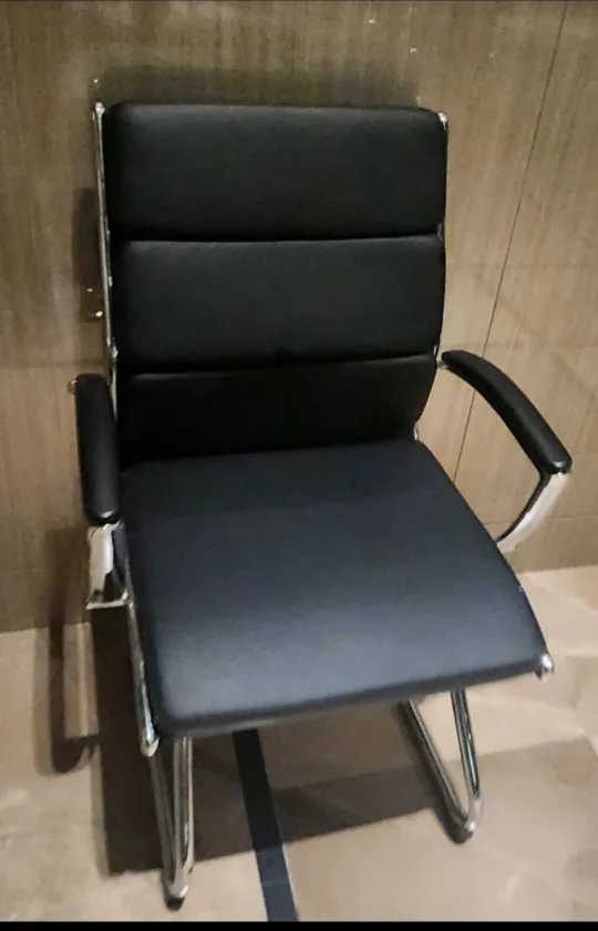 Black Office Chair image indicator(5)