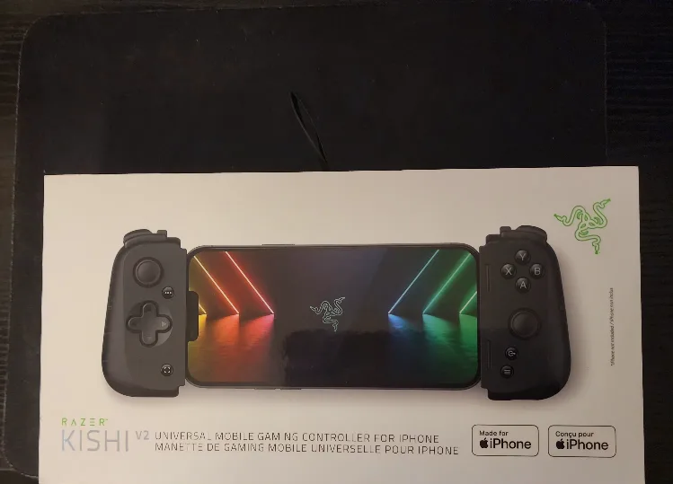Razer Kishi V2 Universal Mobile Gaming Controller for iPhone thumbnail