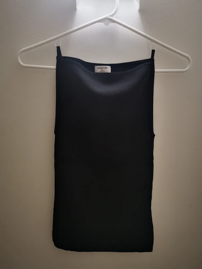 Aritzia Babaton Reputation Top w/ Tags: Size XS - photo 5