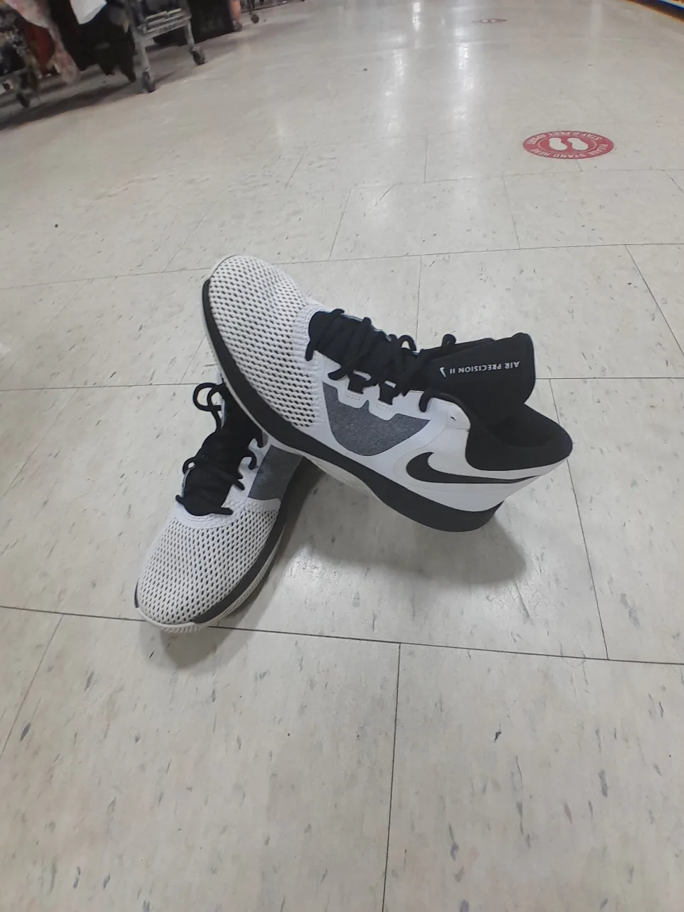 Nike Air Precision II White/Black Size 10 thumbnail