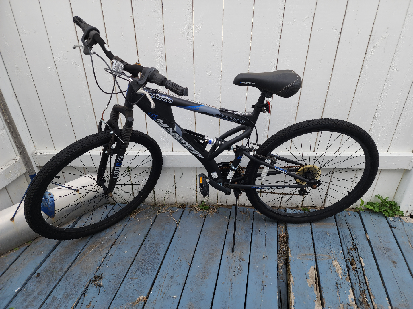 Mens 27" Mountain Bike